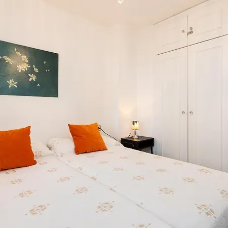 Beautiful With Pool Apartment *